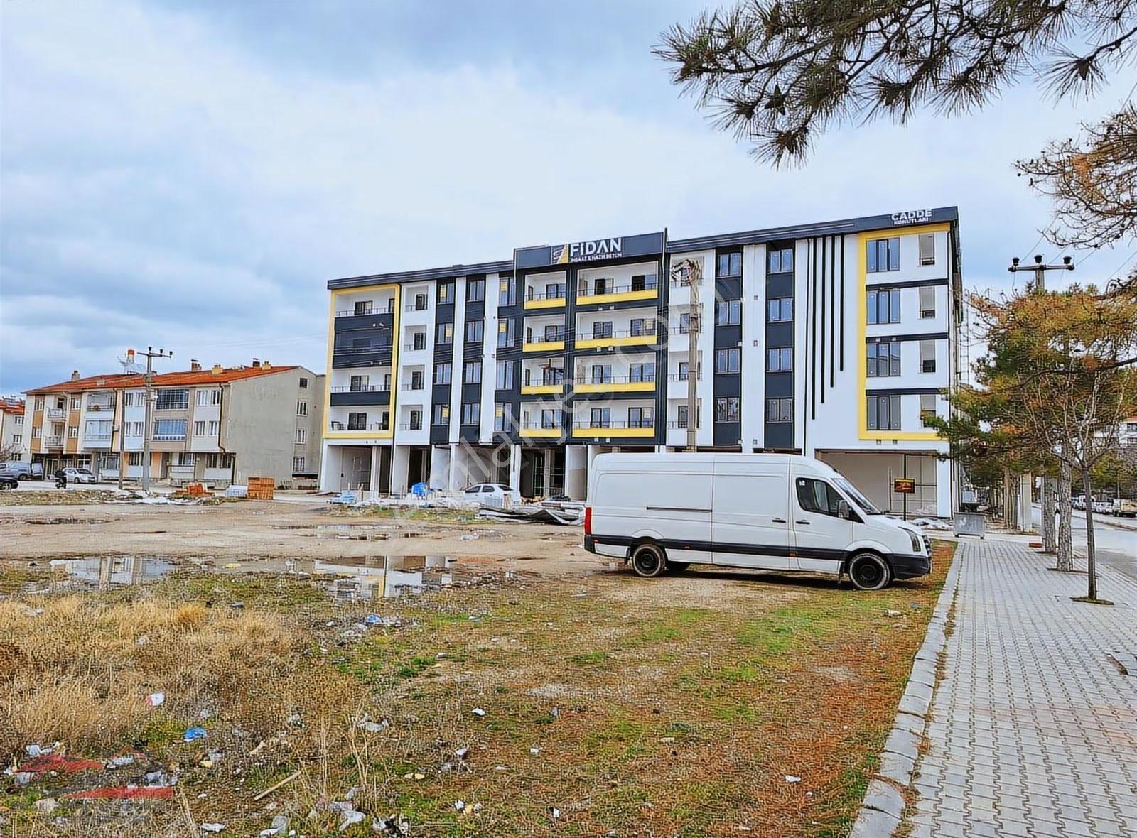 Yaman'dan Bolvadin Cadde Konutlarında Satılık 2+1 Sıfır Daireler - Görsel 17