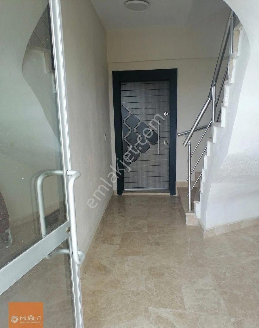 Ula Alparslan’da Geniş Bahçe Katı Kiralık 4+1 Daire - Görsel 14