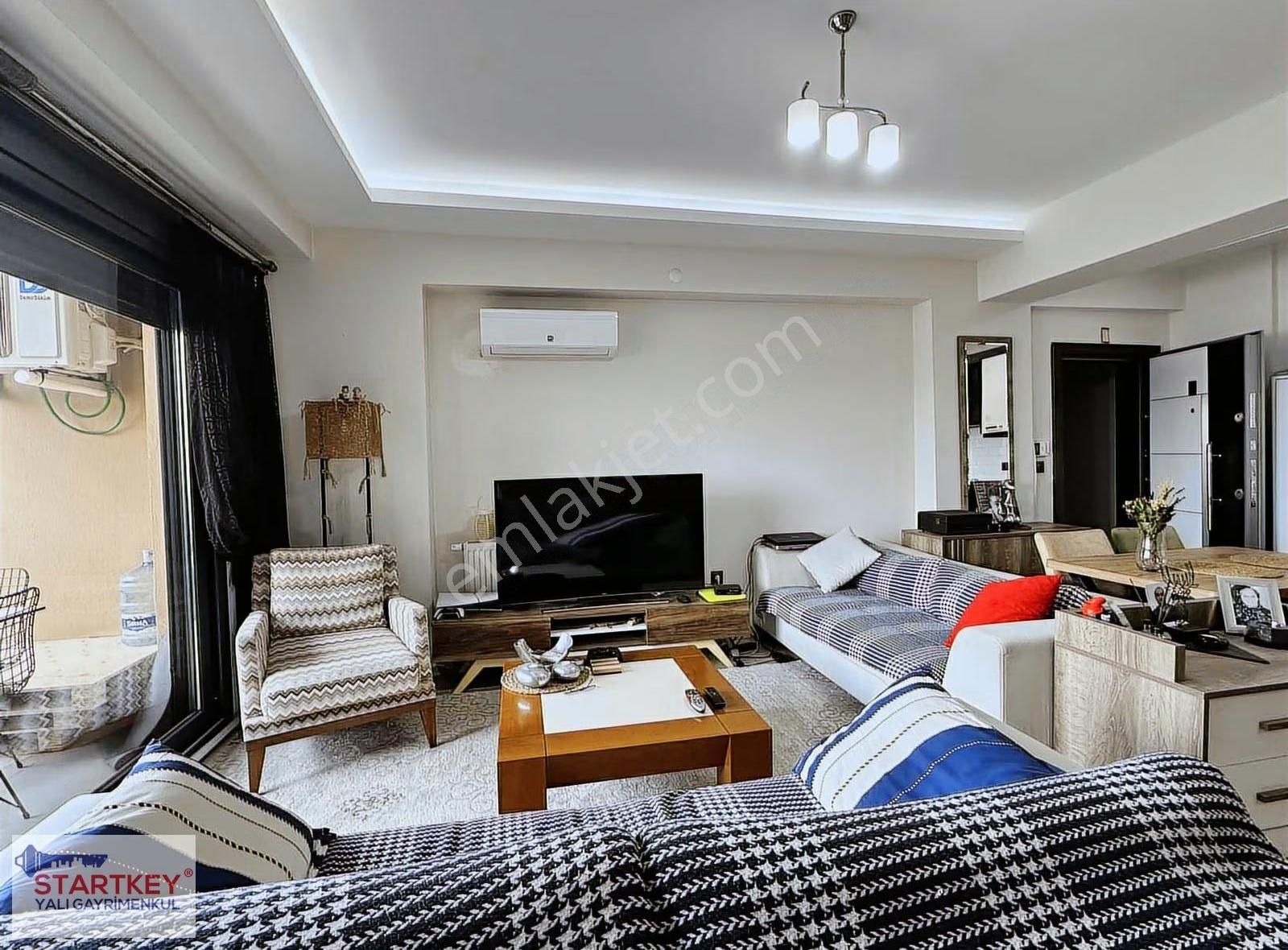 Çiğli'de Site İçi Full Eşyalı Satılık 1+1 Daire - Görsel 23