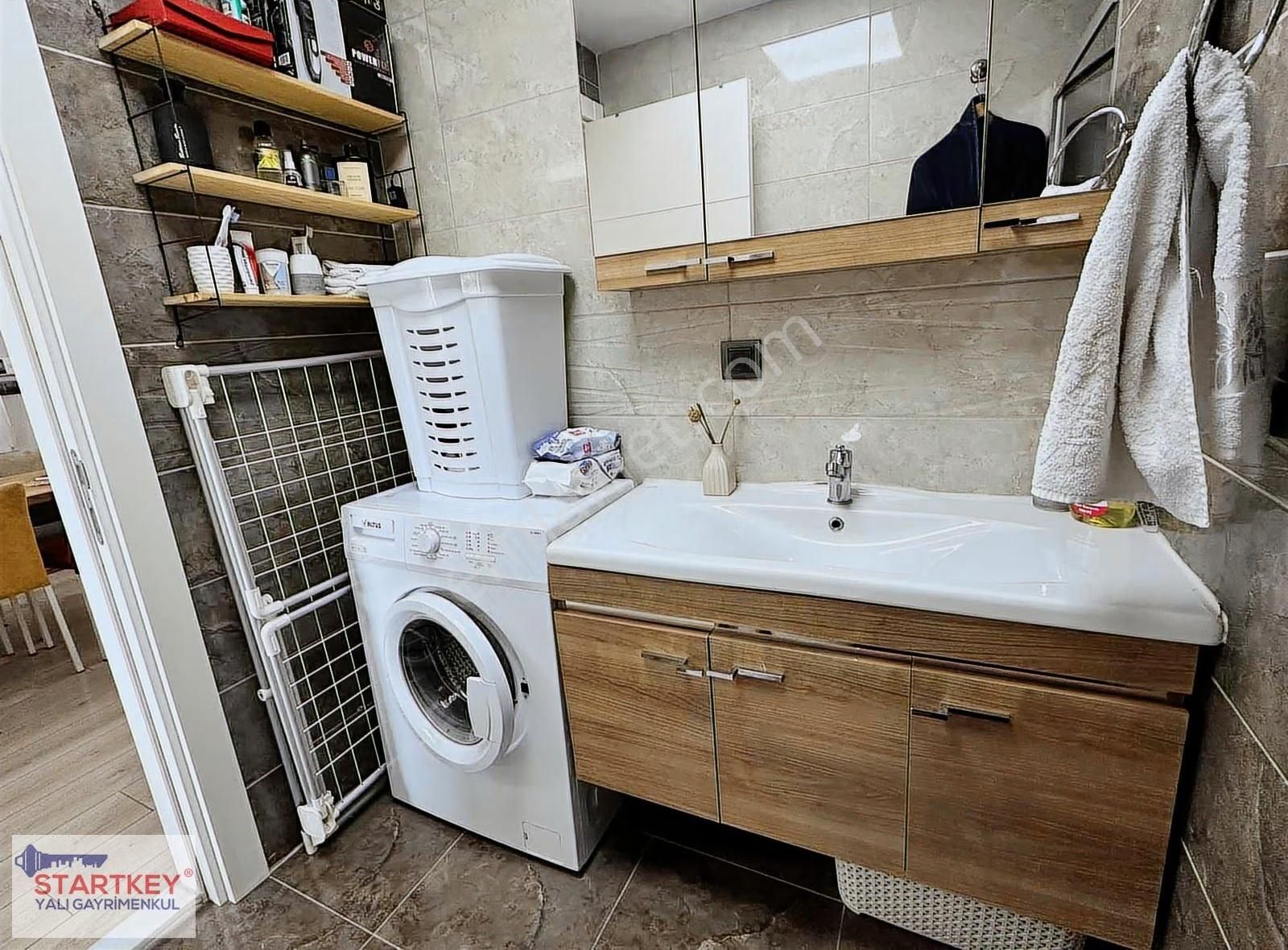 Çiğli'de Site İçi Full Eşyalı Satılık 1+1 Daire - Görsel 3