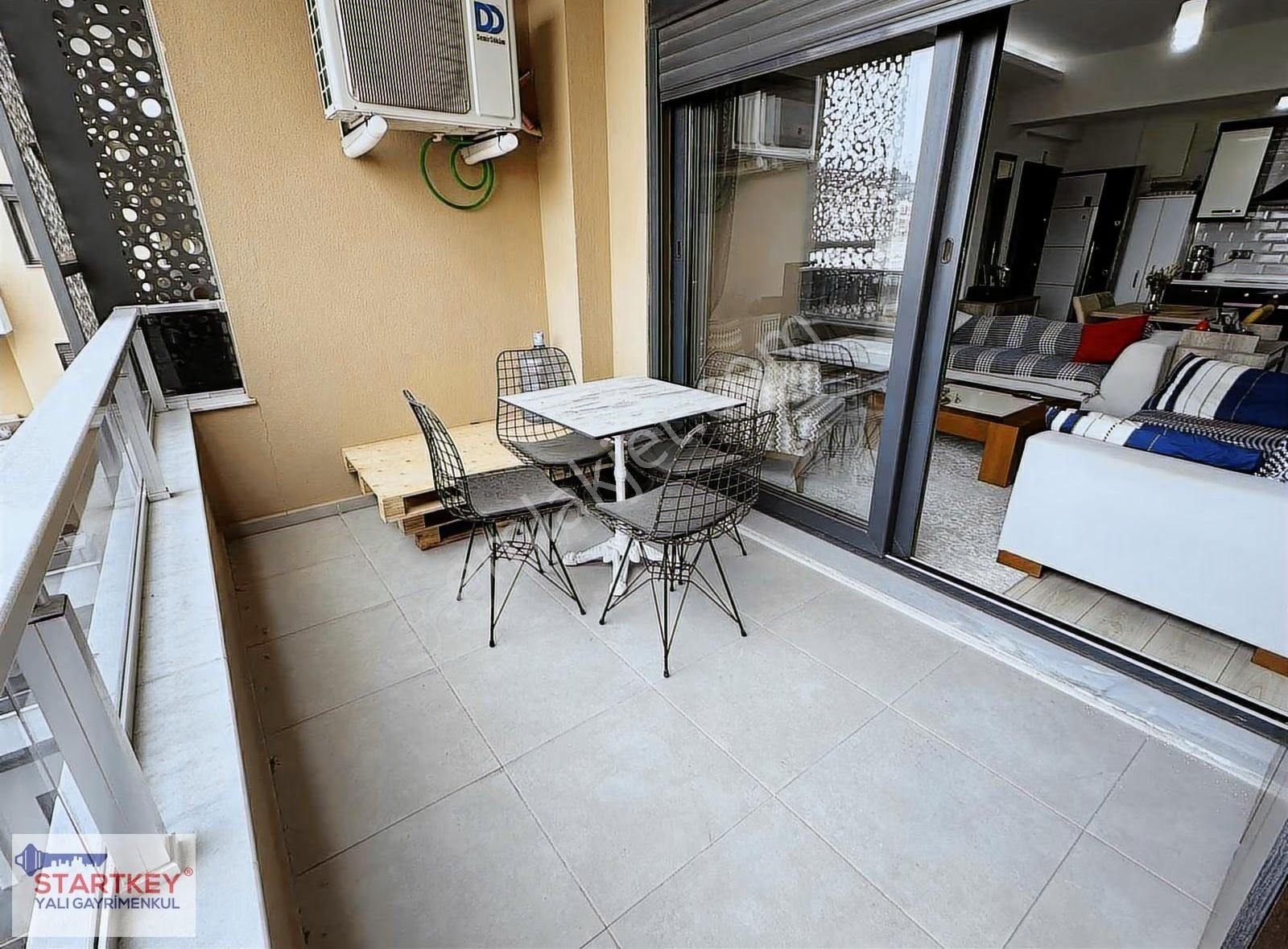 Çiğli'de Site İçi Full Eşyalı Satılık 1+1 Daire - Görsel 19