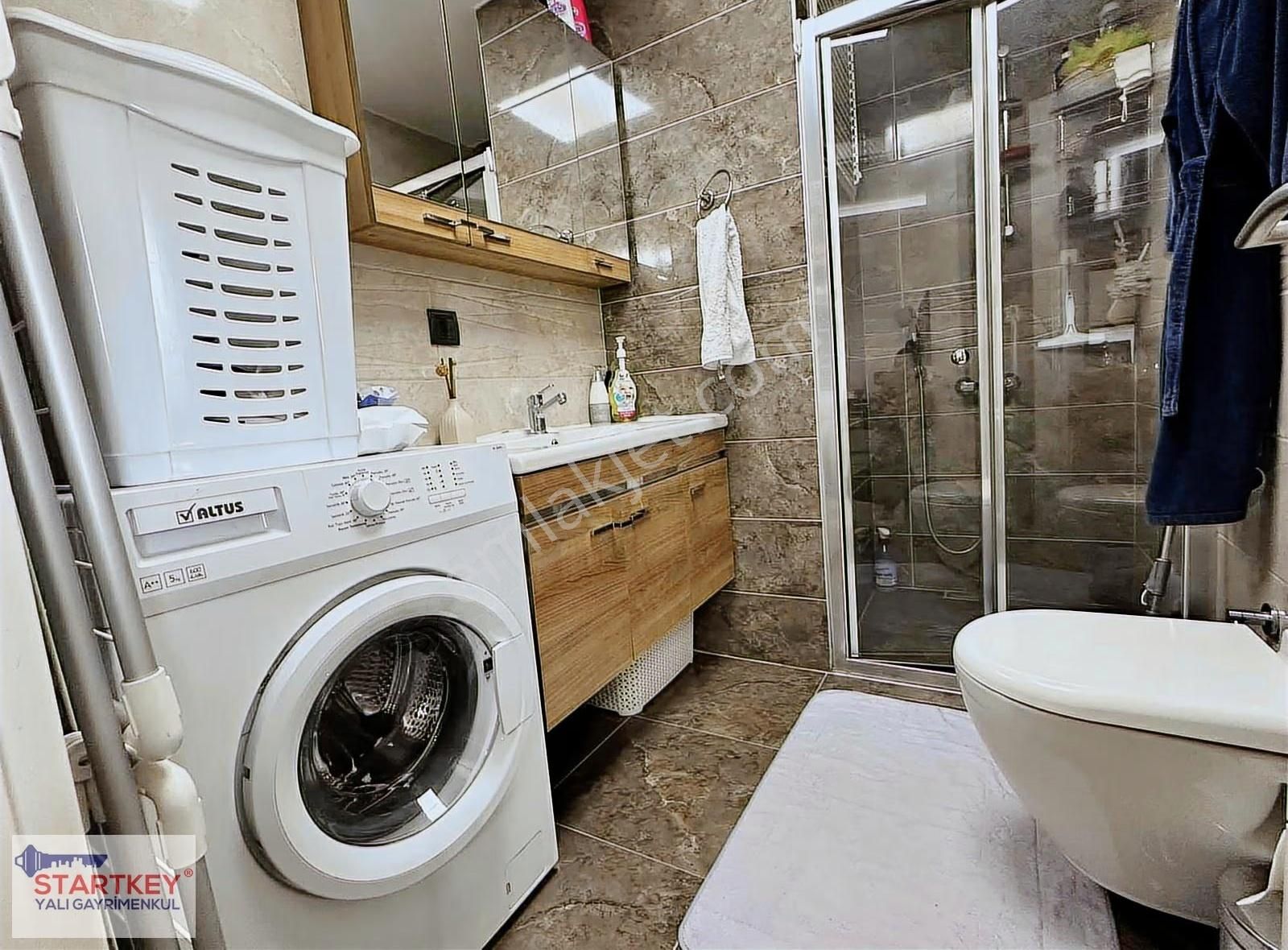 Çiğli'de Site İçi Full Eşyalı Satılık 1+1 Daire - Görsel 11