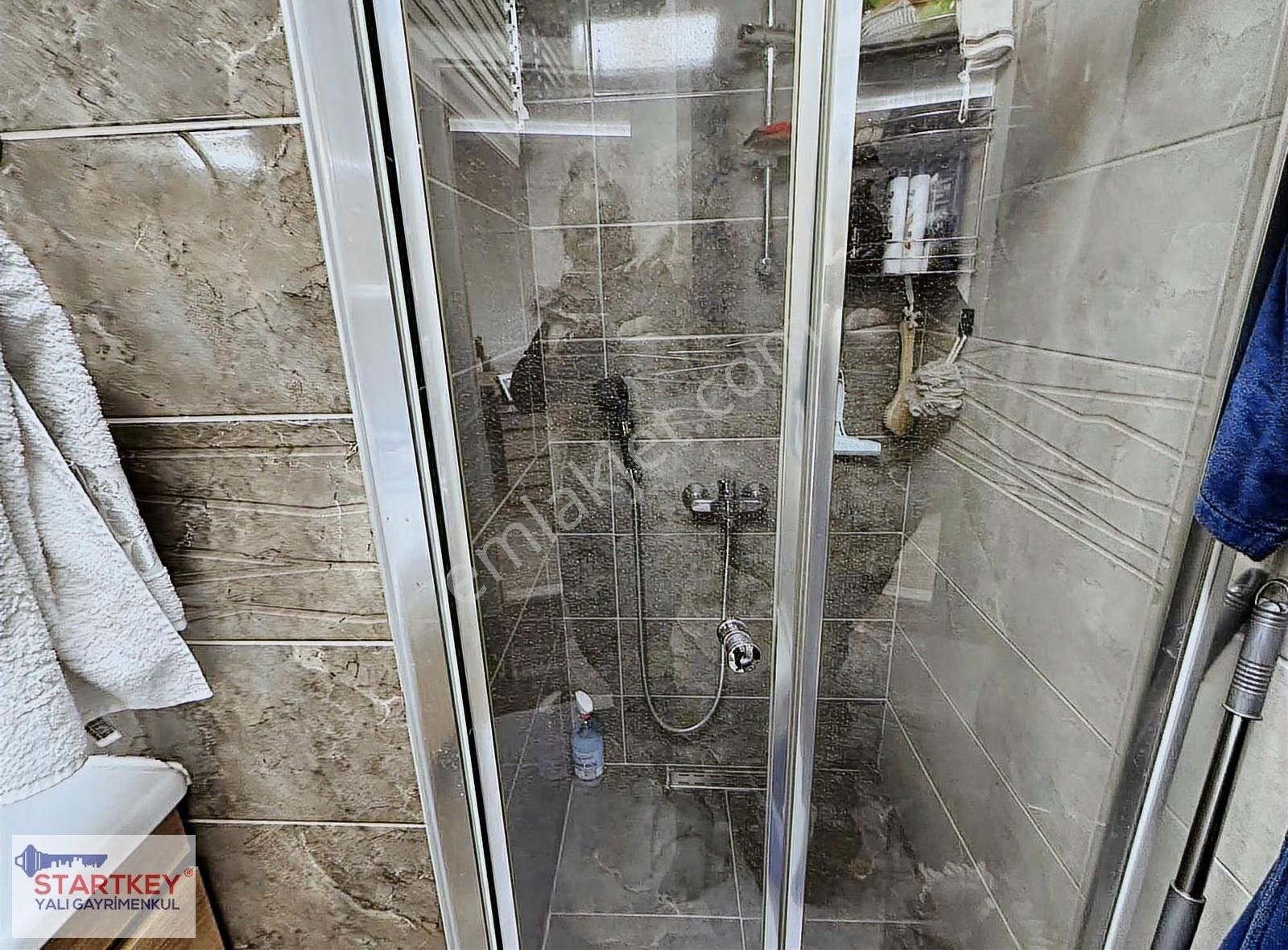 Çiğli'de Site İçi Full Eşyalı Satılık 1+1 Daire - Görsel 6