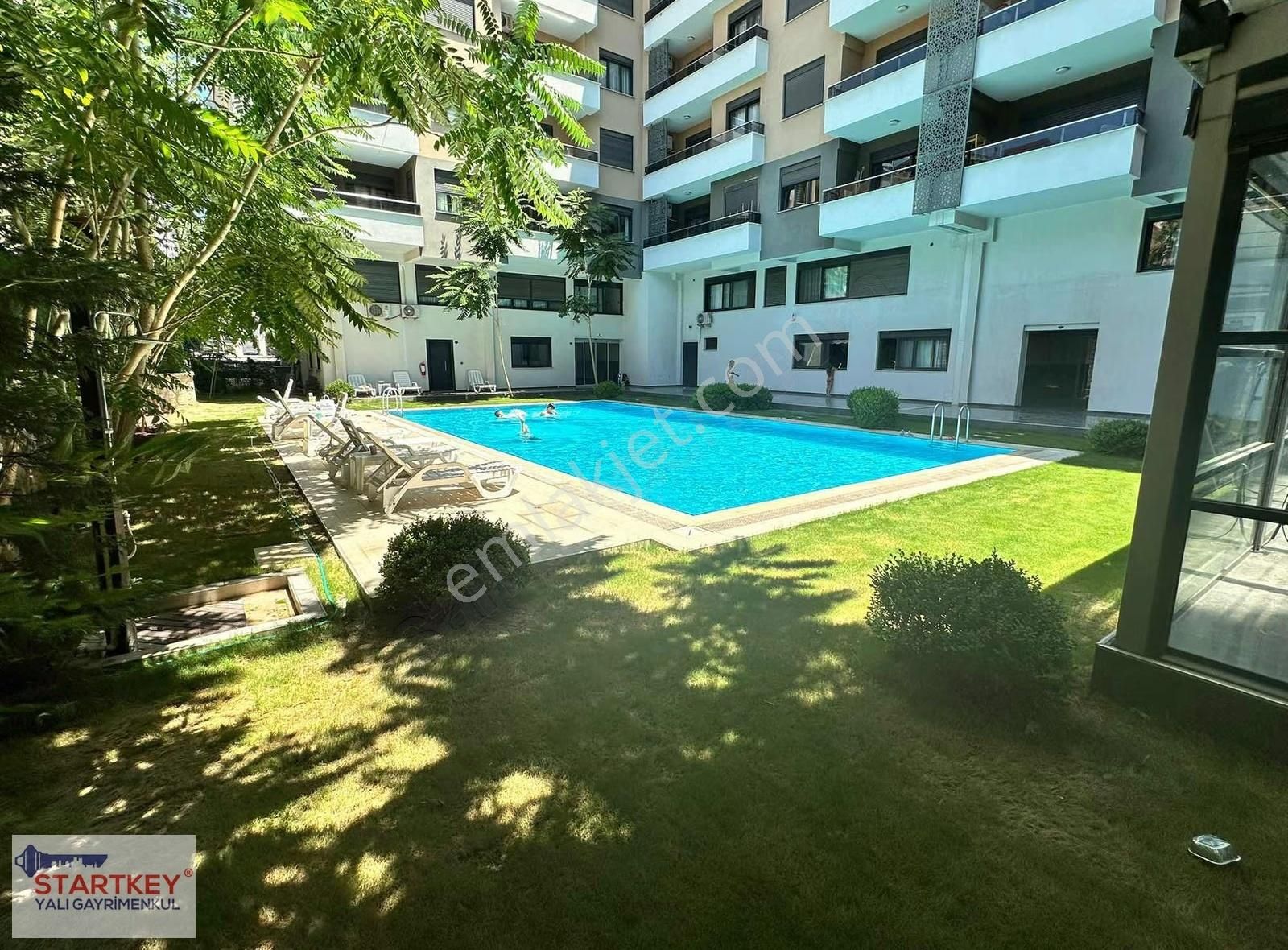 Çiğli,de Site İçi Yeni Eşyalı 1+1 Kiralık Daire