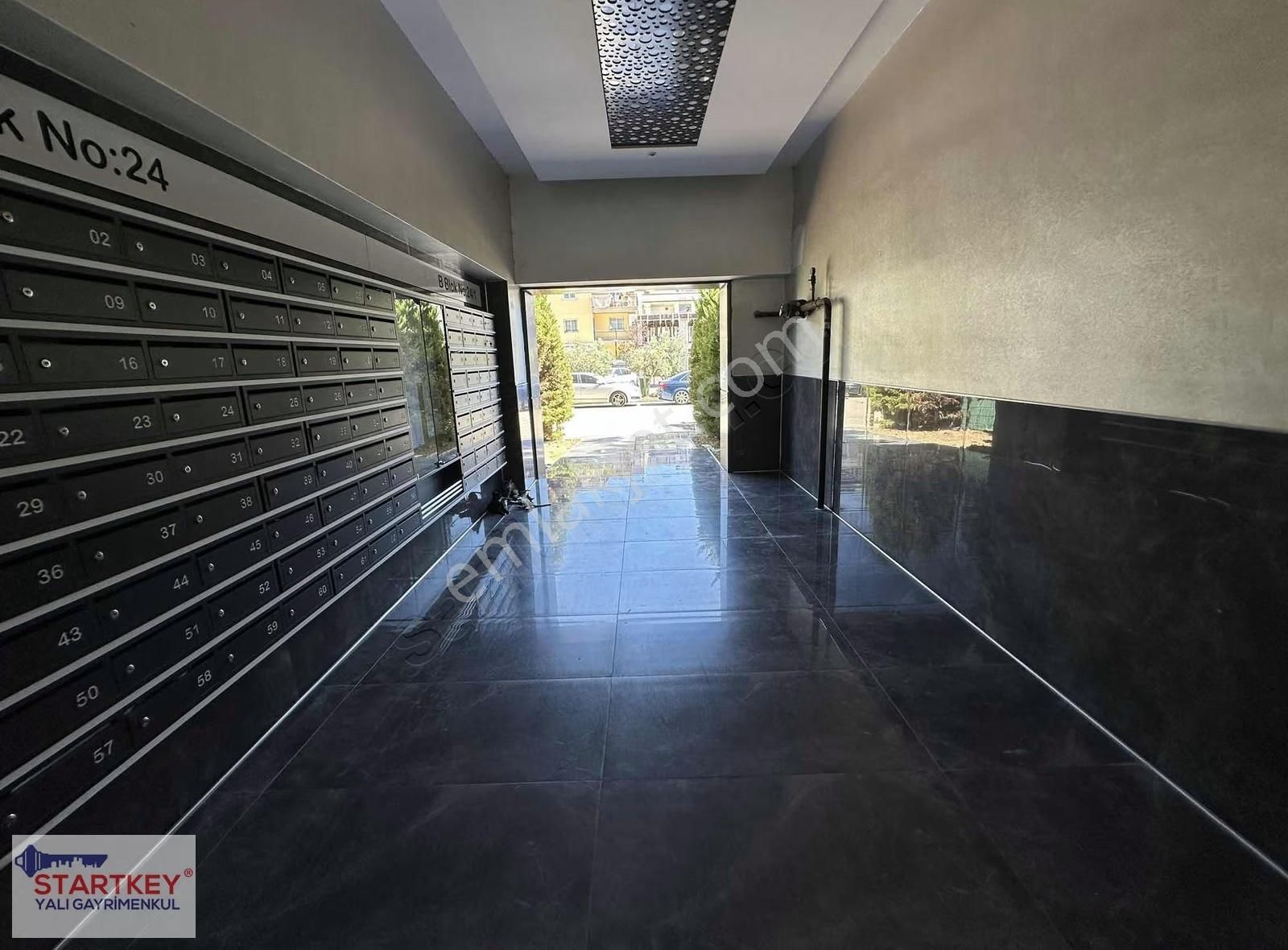 Çiğli,de Site İçi Yeni Eşyalı 1+1 Kiralık Daire - Görsel 25