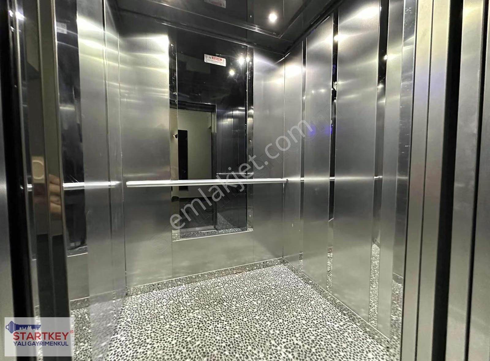 Çiğli,de Site İçi Yeni Eşyalı 1+1 Kiralık Daire - Görsel 12