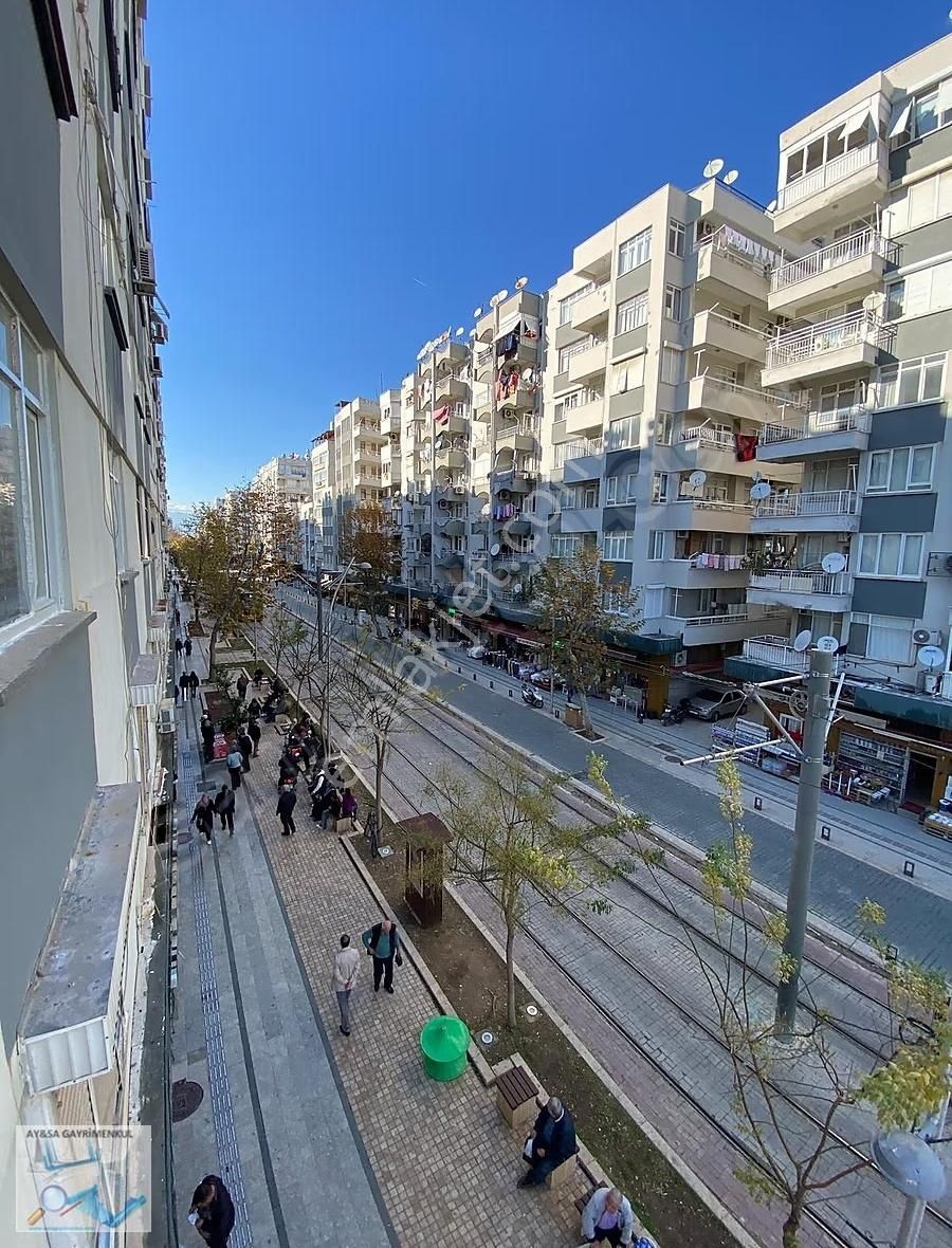 Ali Çetinkaya Caddesinde Tramvay Yolunda 2+1 110m2 Daire - Görsel 26