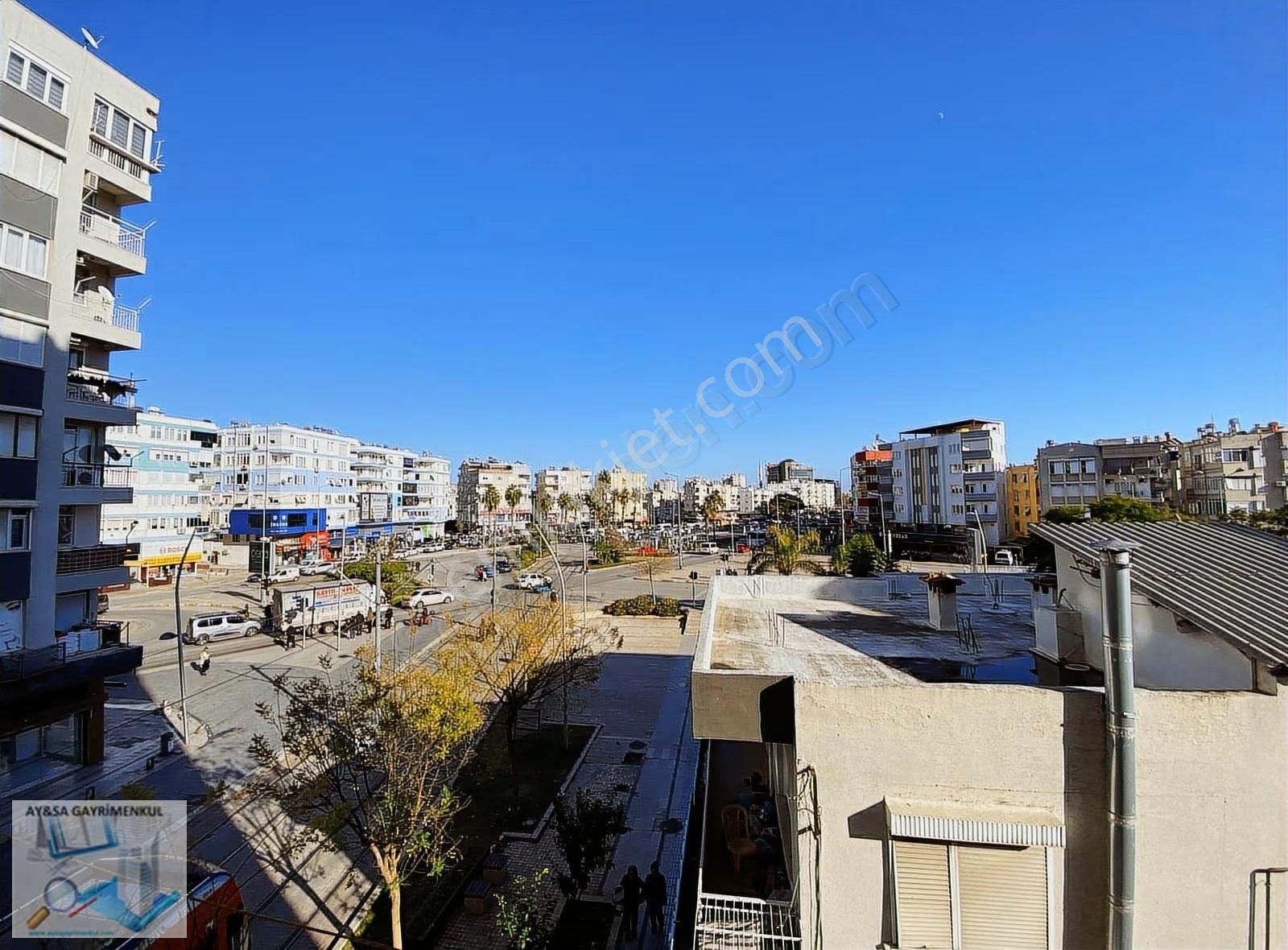 Ali Çetinkaya Caddesinde Tramvay Yolunda 2+1 110m2 Daire - Görsel 2