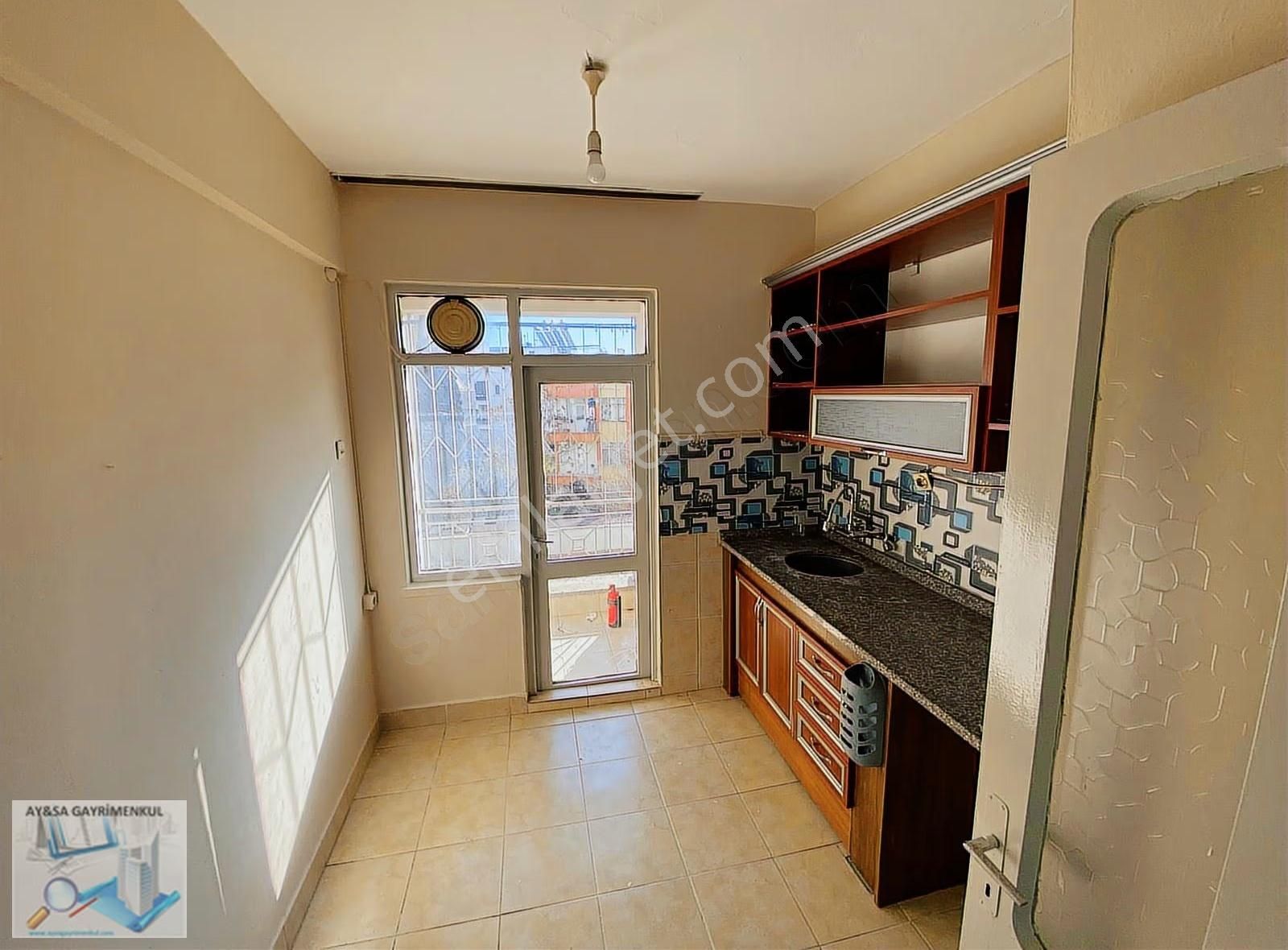 Ali Çetinkaya Caddesinde Tramvay Yolunda 2+1 110m2 Daire - Görsel 31