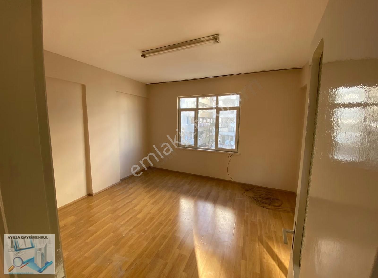 Ali Çetinkaya Caddesinde Tramvay Yolunda 2+1 110m2 Daire - Görsel 32