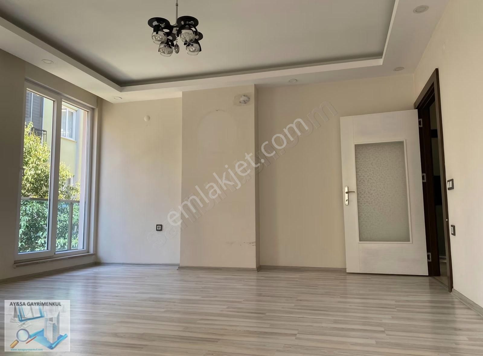 Karşıyaka Mah.ayrı Mutfaklı 2+1 115m2 Daire