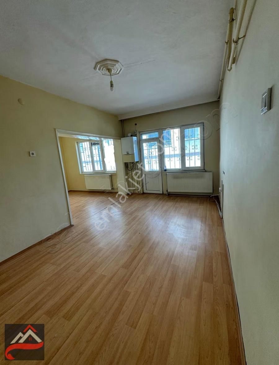Deniz Yiğit'ten Fatih Mahallesinde Kiralık 2+1 Daire - Görsel 15