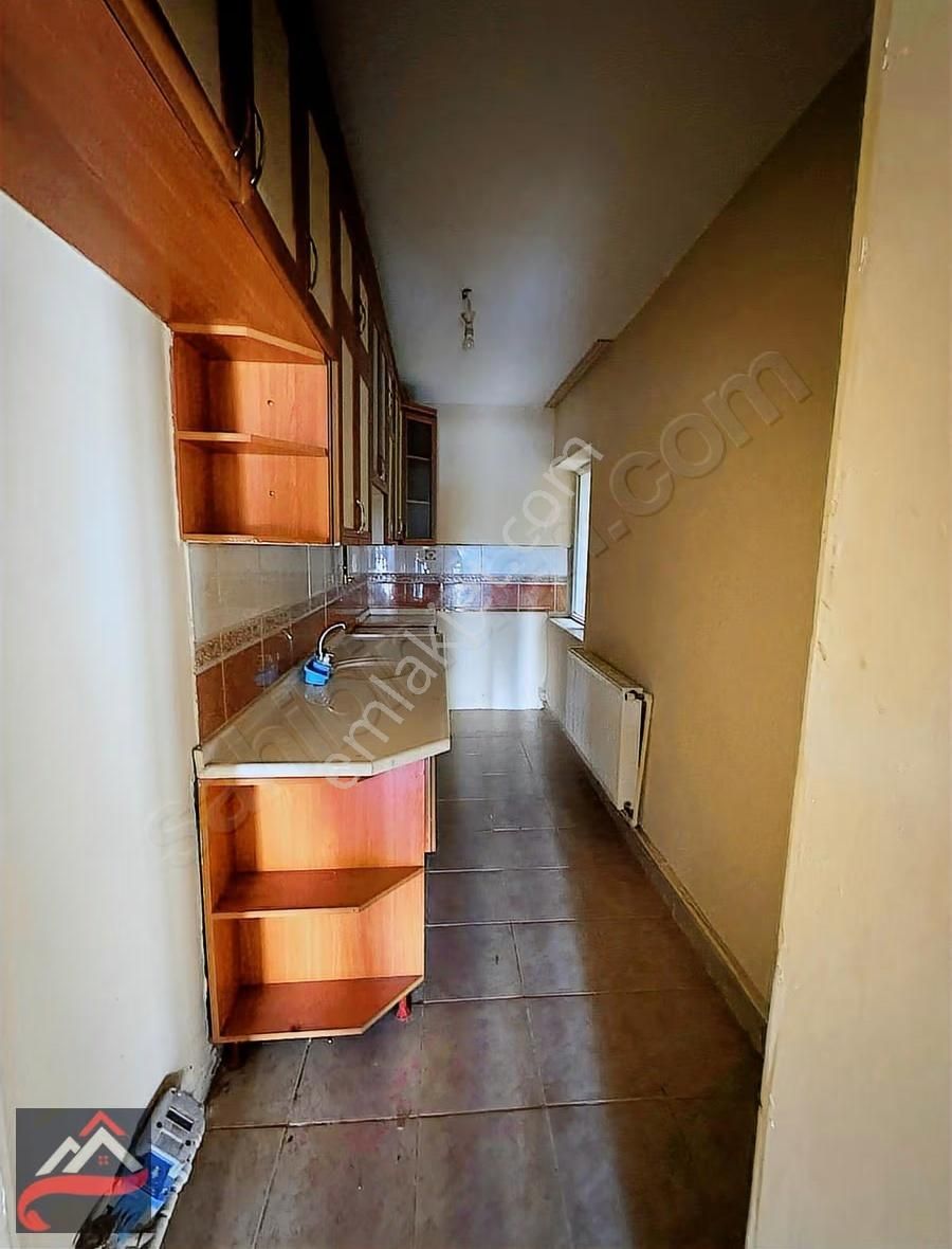 Deniz Yiğit'ten Fatih Mahallesinde Kiralık 2+1 Daire - Görsel 11