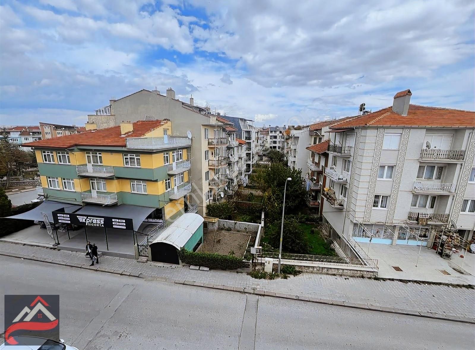 Deniz Yiğit'ten Meydan Mahallesinde Satılık 2+1 Daire - Görsel 3