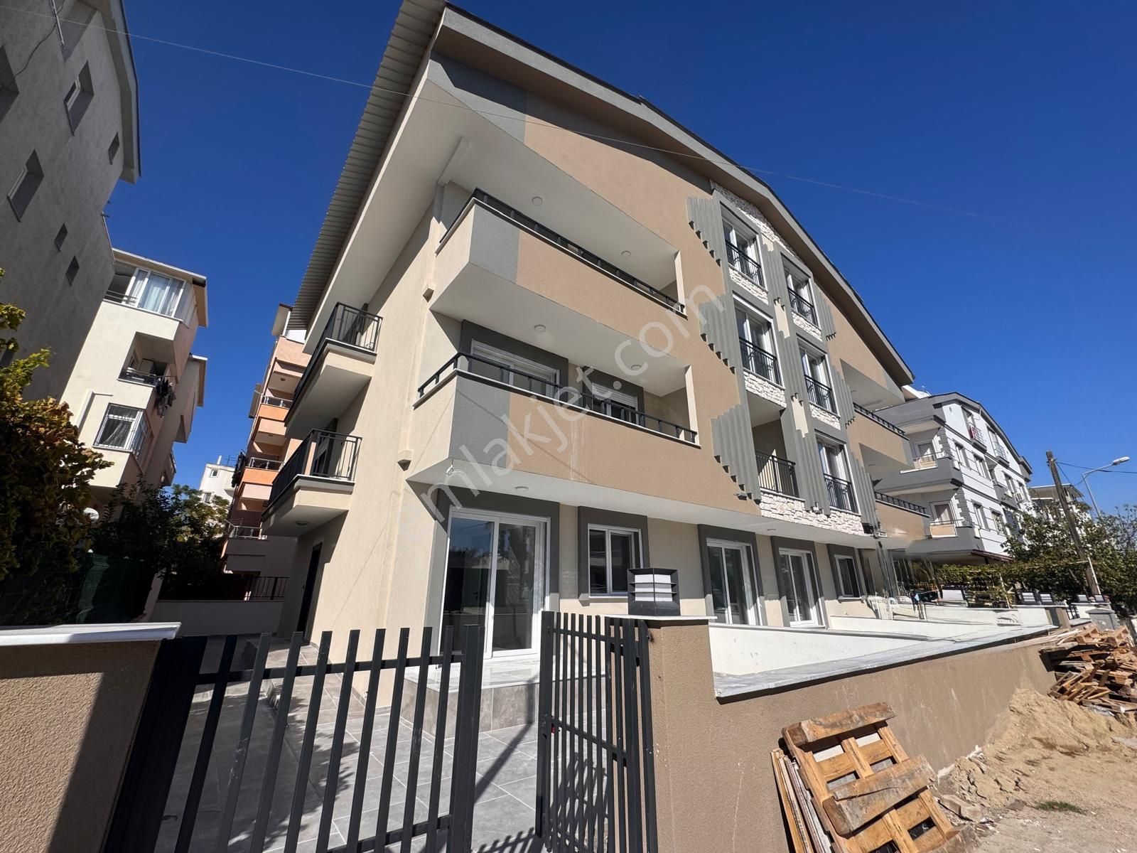 Didim Merkezde 2+1 Ön Cephe Geniş Lüks Satılık Daireler - Görsel 3