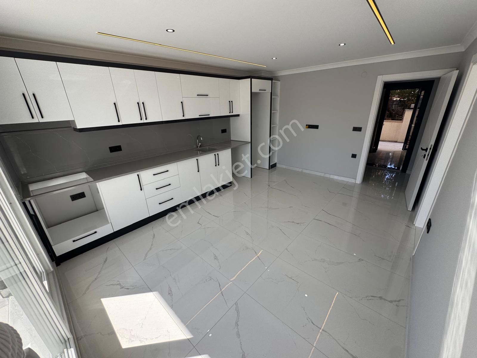 Didim Merkezde 2+1 Ön Cephe Geniş Lüks Satılık Daireler - Görsel 21