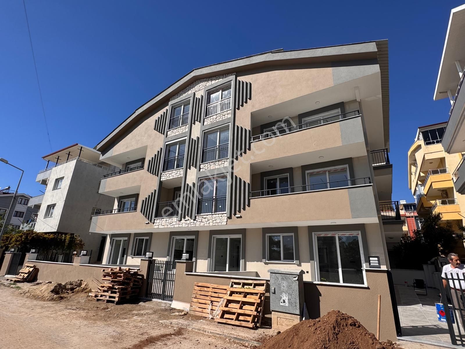 Didim Merkezde 2+1 Ön Cephe Geniş Lüks Satılık Daireler