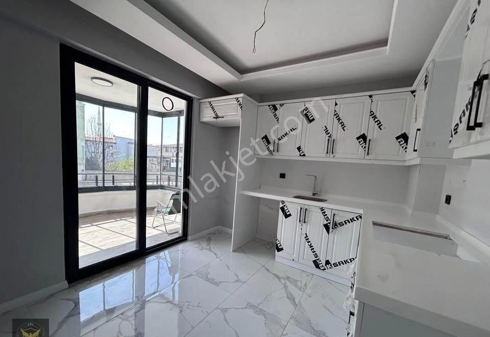 Metrobüse Yürüme Mesafesinde Geniş M2'li Fırsat 2+1 Dairemiz - Görsel 4