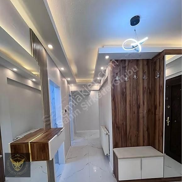 Metrobüse Yakın Ayrı Mutfaklı Oturuma Hazır Fırsat Dairemiz - Görsel 16