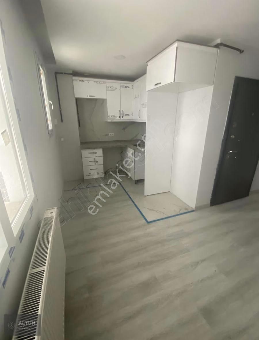 Avcılar'da Metrobüse 7 Dk , Ön Cephe 1+1 Yüksek Giriş Daire - Görsel 3