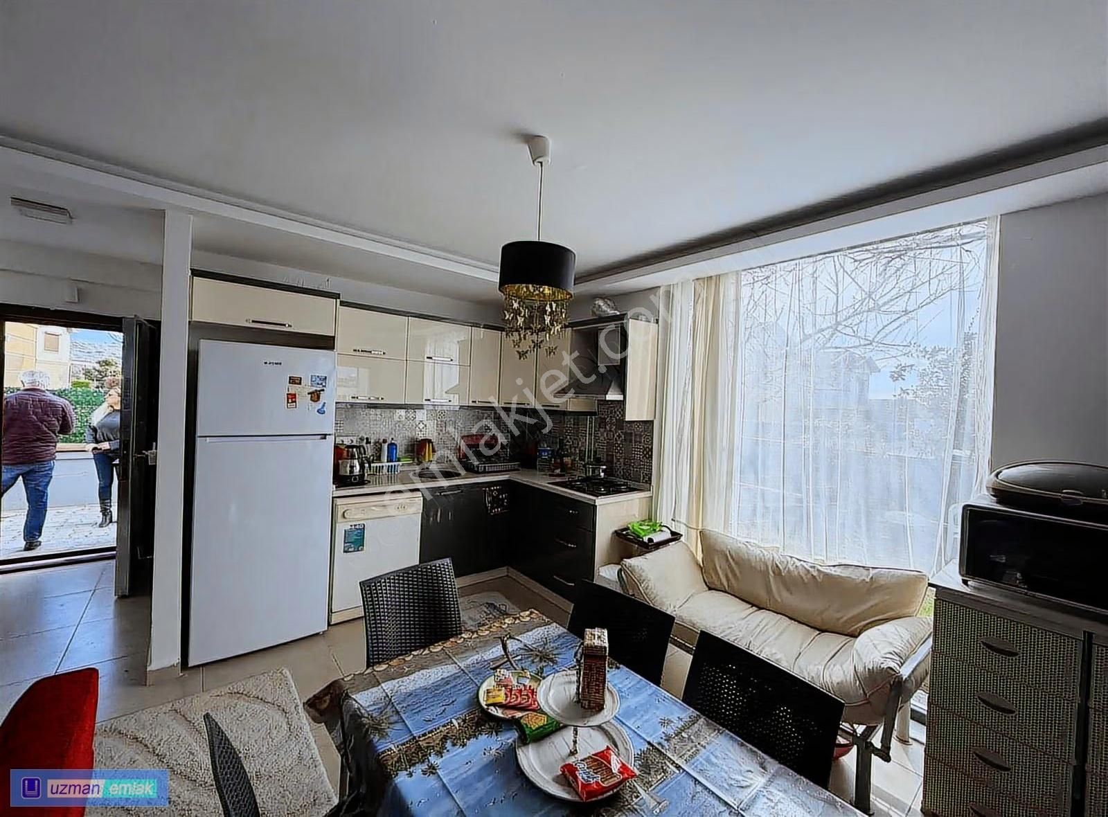 Full Deniz Mazaralı Geniş Bahçe Havuzlu Bakımlı Villa - Görsel 18