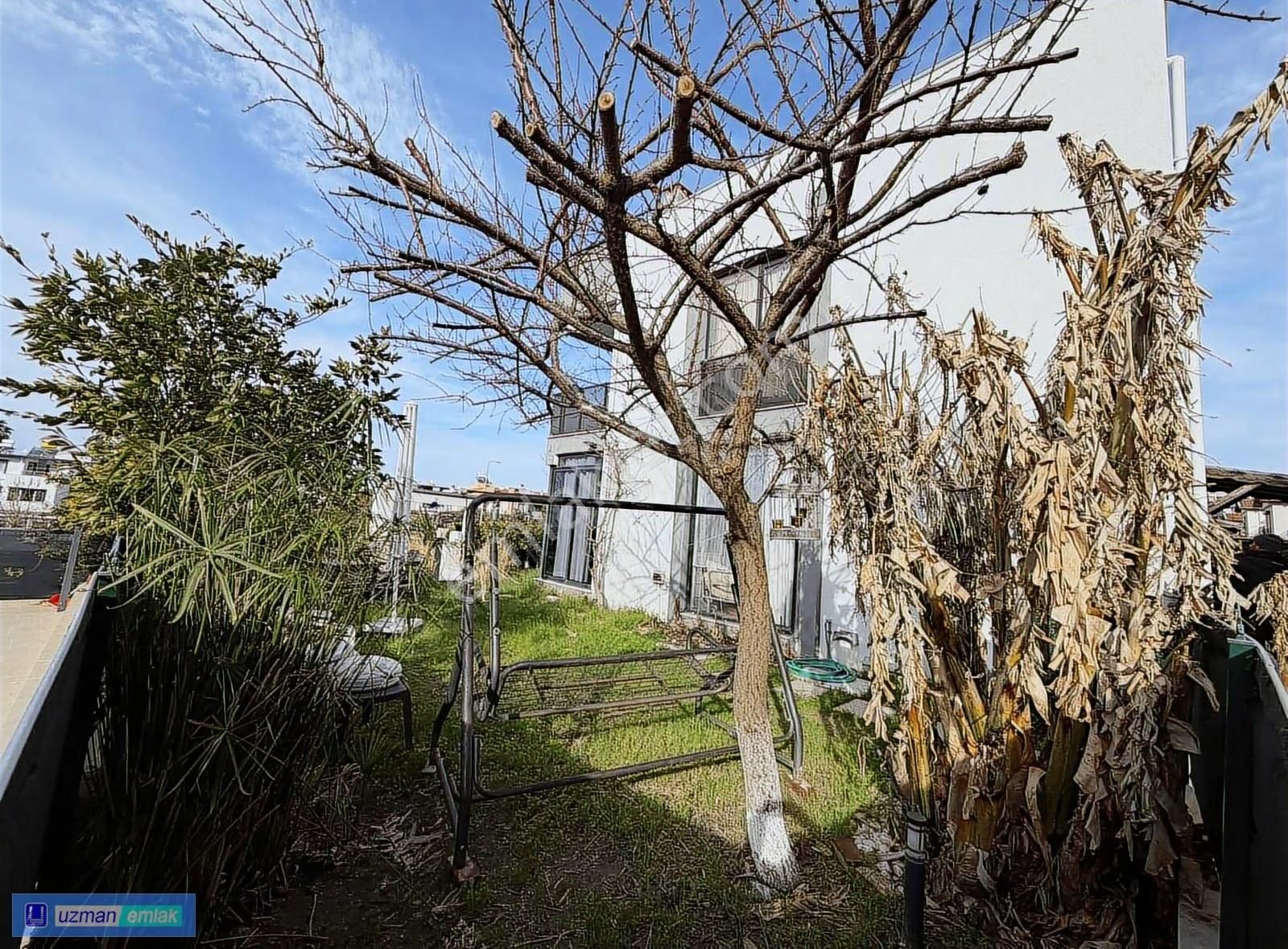 Full Deniz Mazaralı Geniş Bahçe Havuzlu Bakımlı Villa - Görsel 25