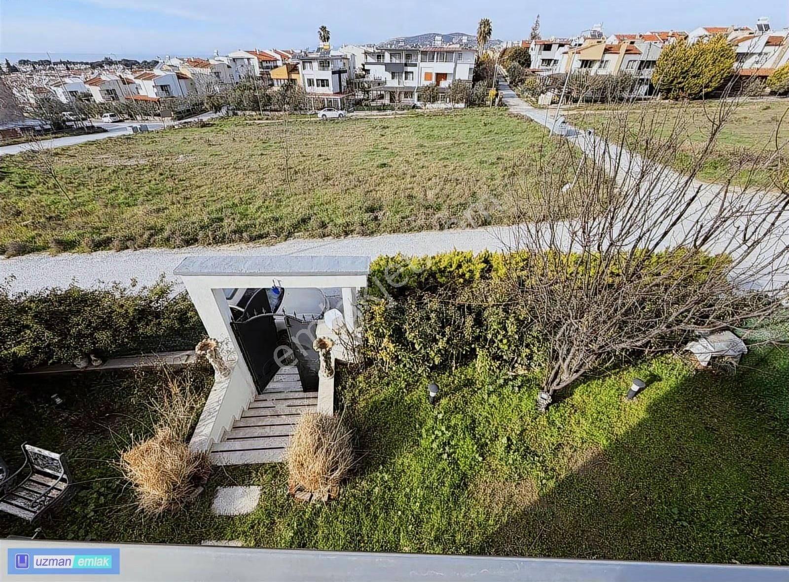 Full Deniz Mazaralı Geniş Bahçe Havuzlu Bakımlı Villa - Görsel 3