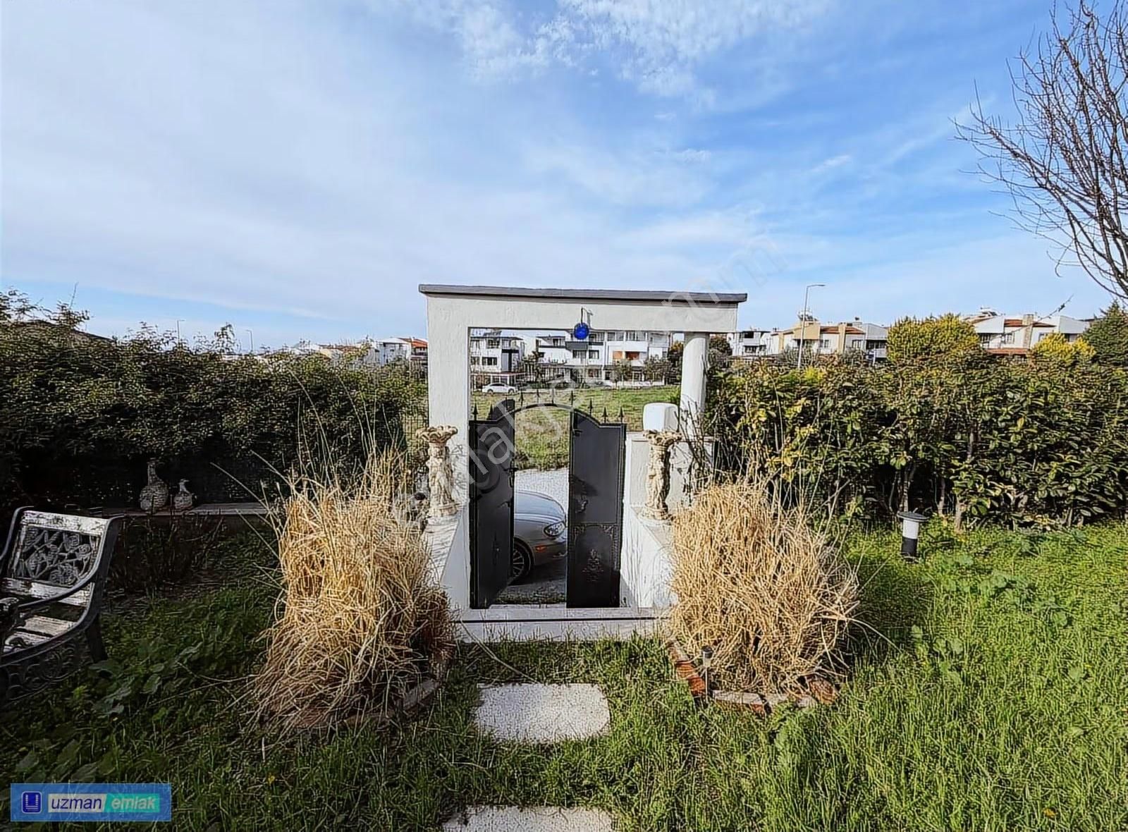 Full Deniz Mazaralı Geniş Bahçe Havuzlu Bakımlı Villa - Görsel 8