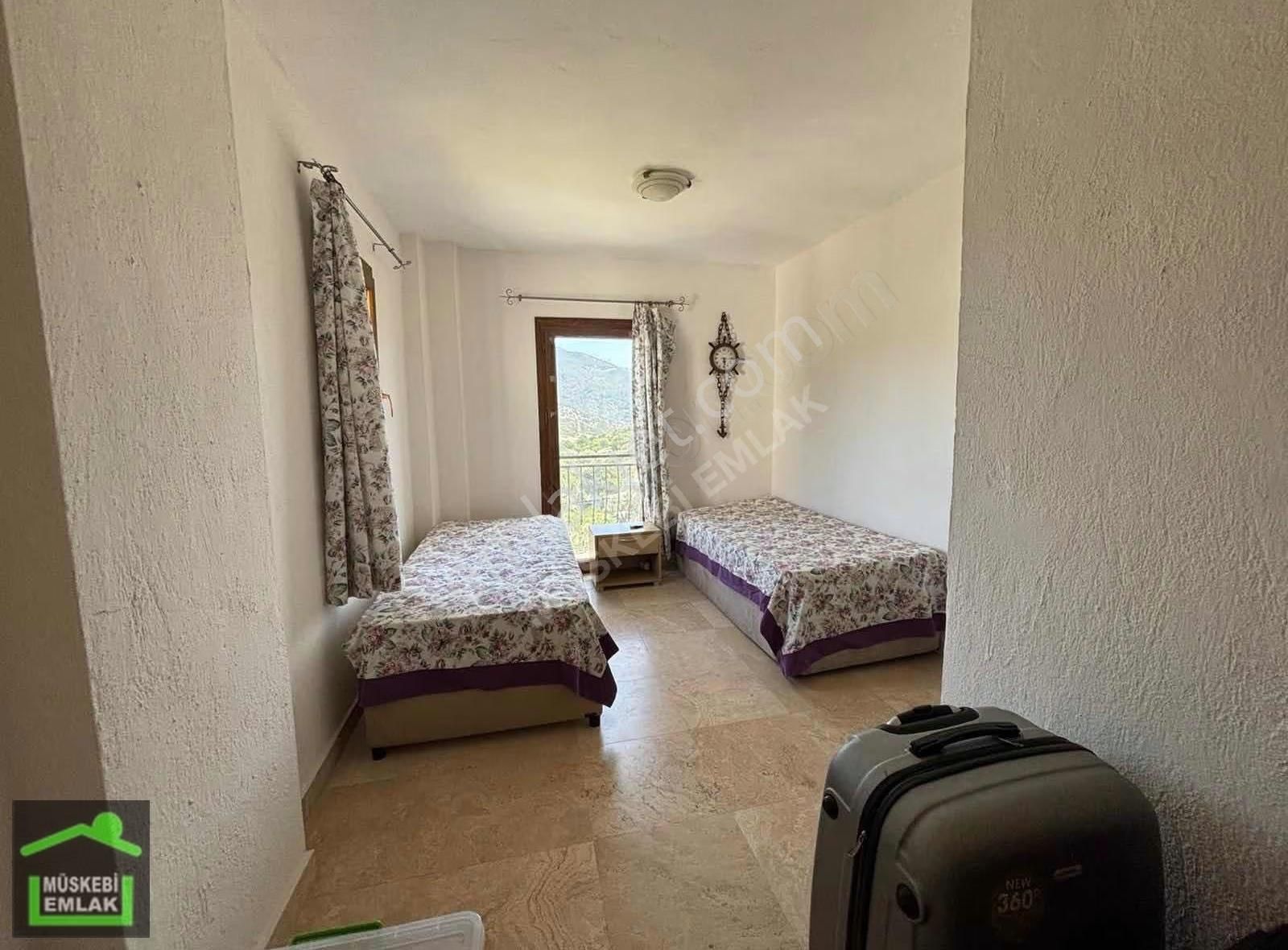 Yakaköyde Site İçinde Kiralık 2+1 Eşyalı Kat Dubleksi - Görsel 6