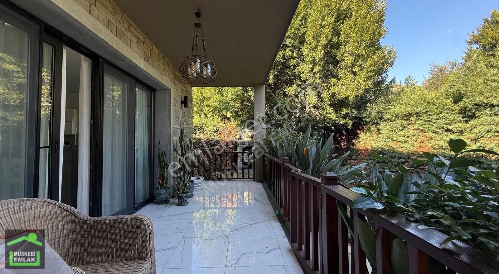 Bodrum Yahşi Denize 300mt 3+1 Tam Müstakil Tek Katlı Eşyalı