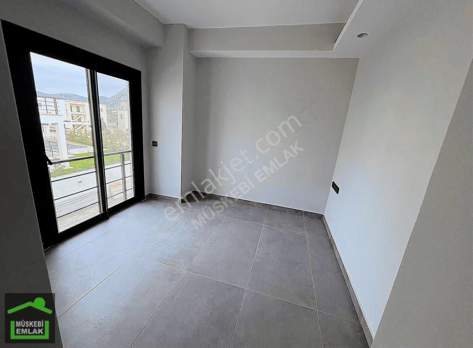 Bodrum Ortakent Merkez 4+1 Havuzlu Kiralık Tripleks Villa - Görsel 3