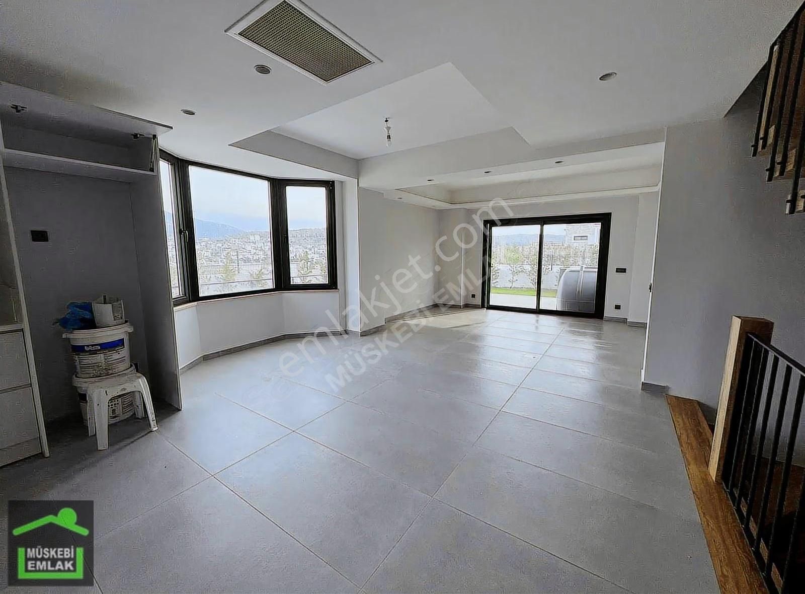 Bodrum Ortakent Merkez 4+1 Havuzlu Kiralık Tripleks Villa - Görsel 7