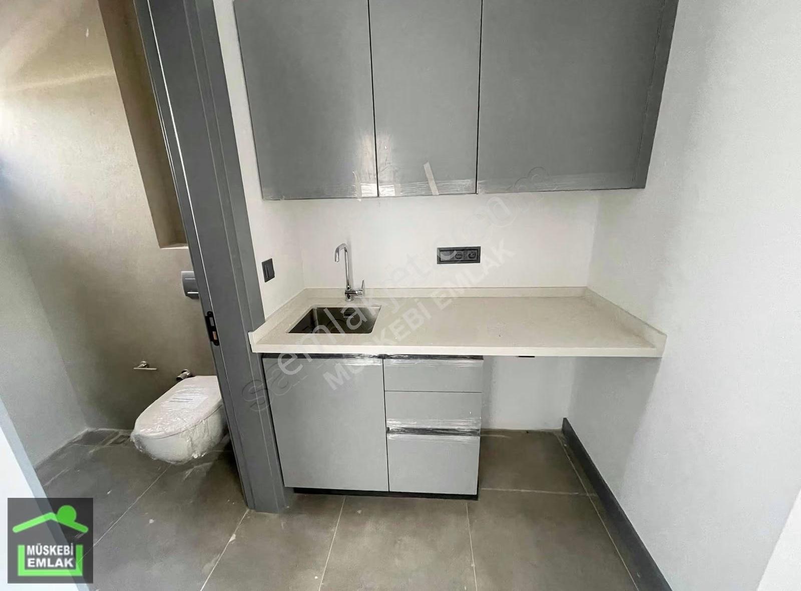 Ortakent Merkezde Anayol Cepheli İş Merkezinde Kiralık 1+1 Ofis - Görsel 3