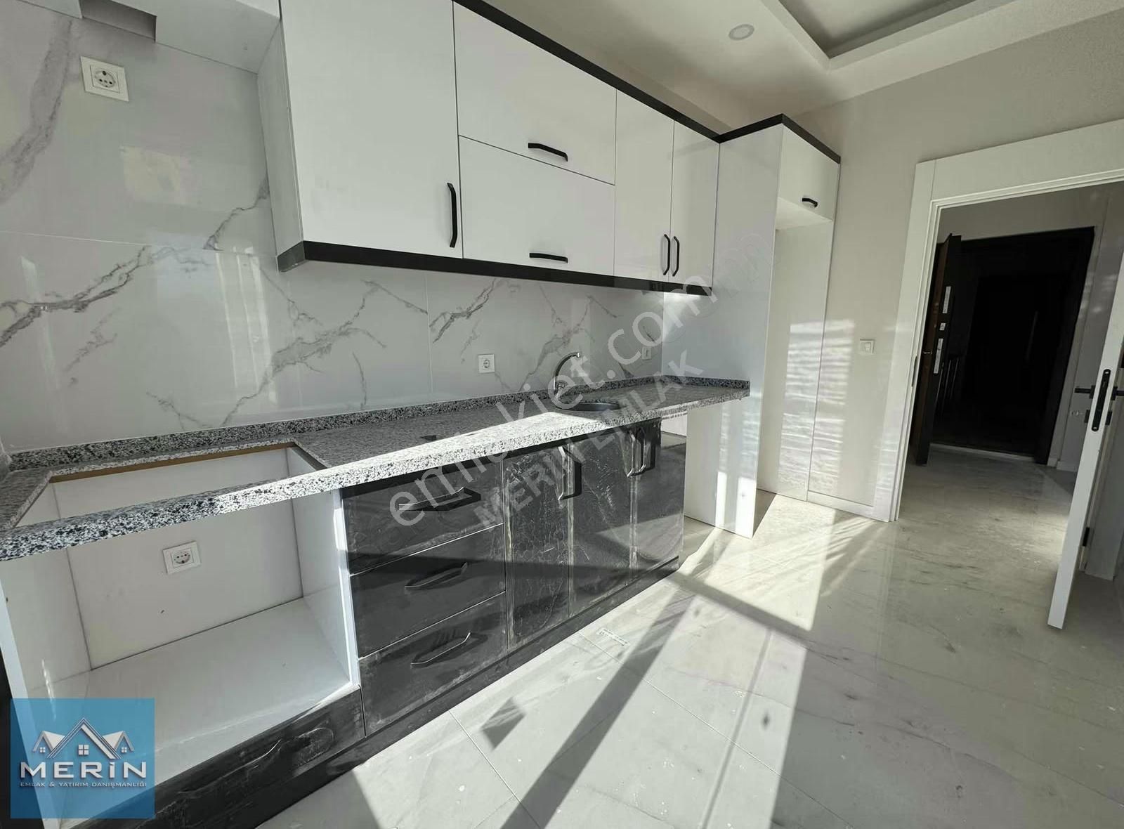 Yeniköy'de Sıfır 4+1 170m2 Asansörlü Satılık Dubleks Daire - Görsel 2