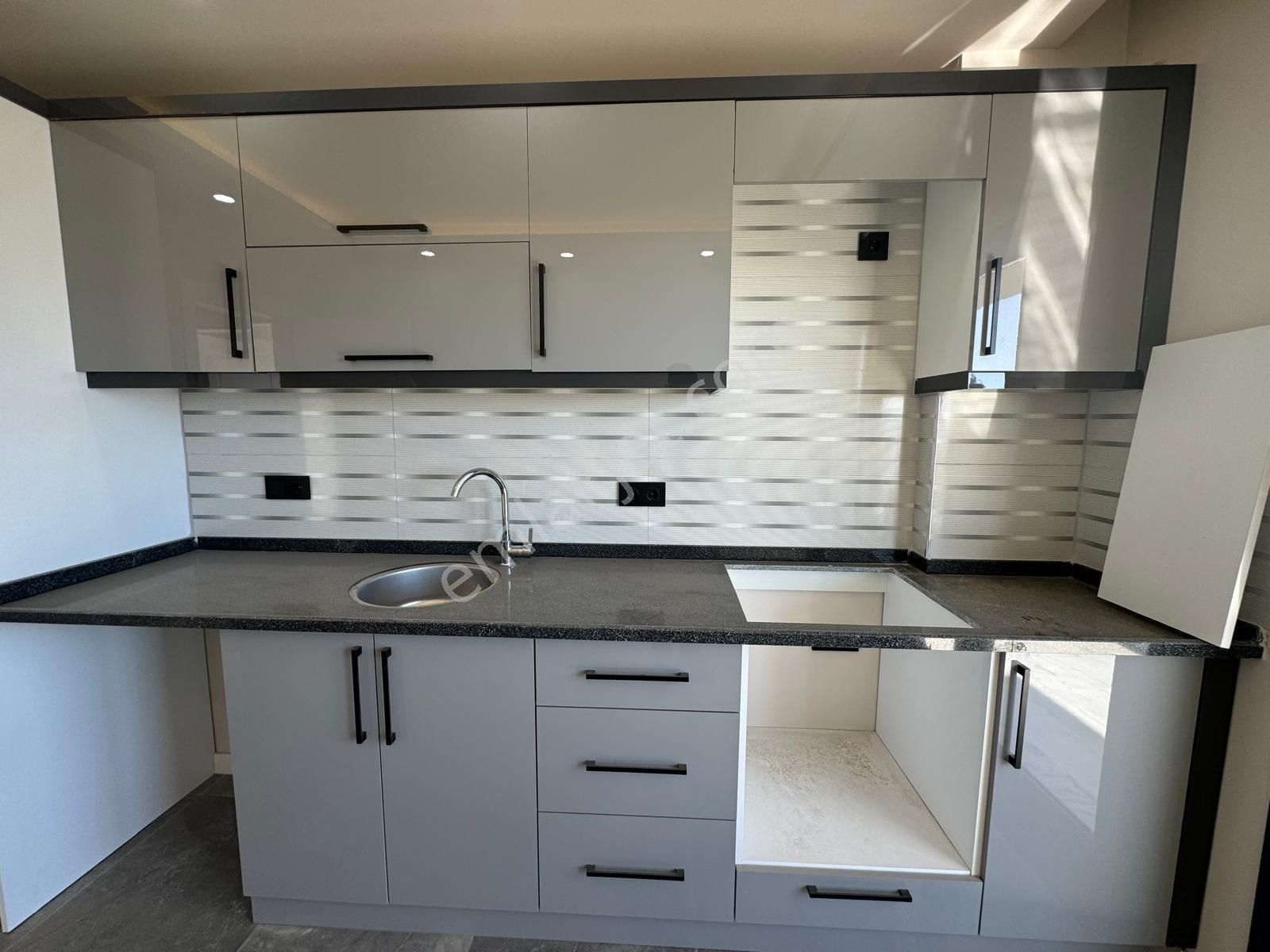 Didimde Deniz Manzaralı 2+1 Ayrı Mutfak Satılık Lüks Daire - Görsel 6