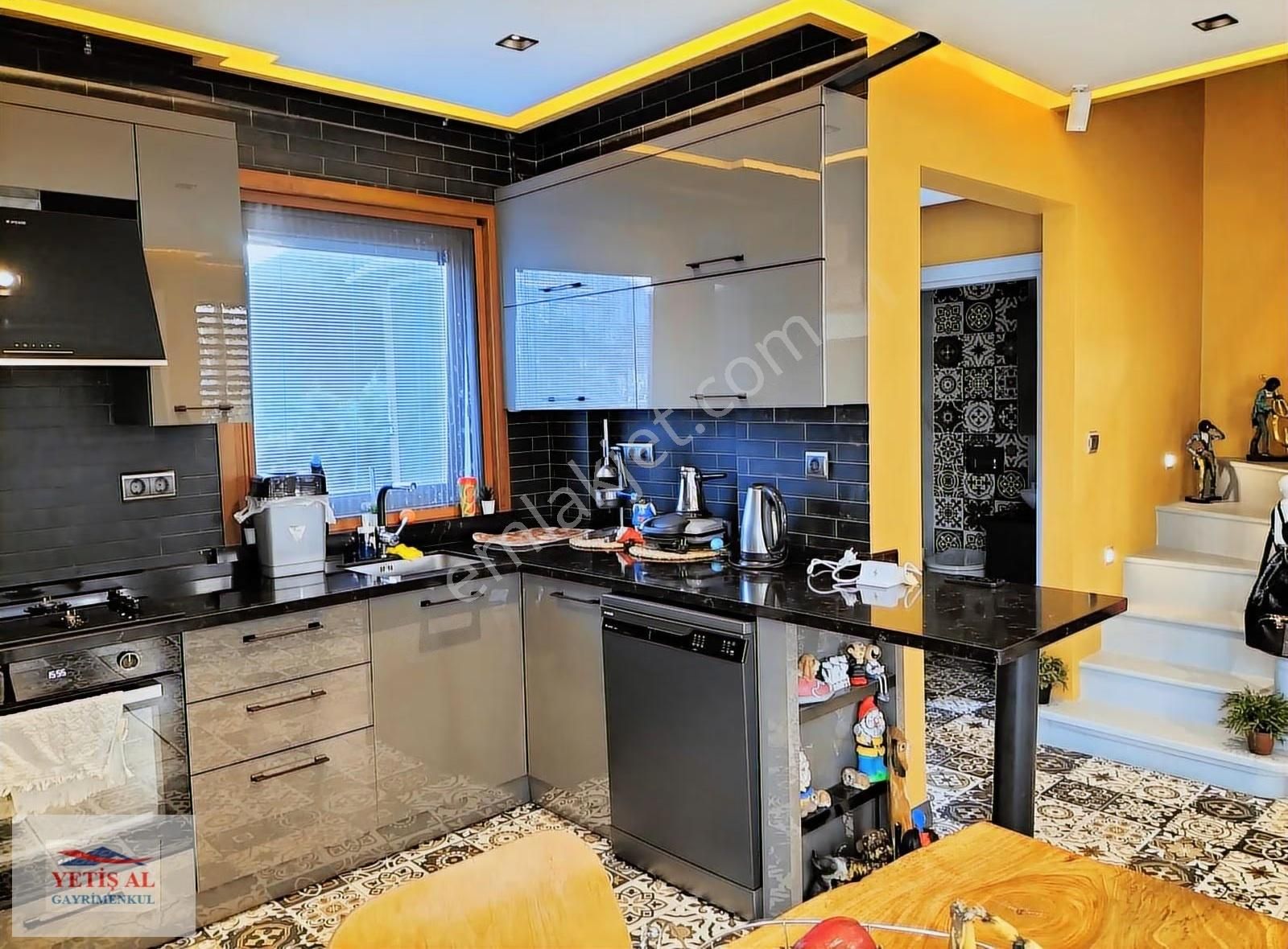 Kumbabada Yeni Ve Özel Dekore Edilmiş 165 M2 3+1 Satılık Villa - Görsel 11