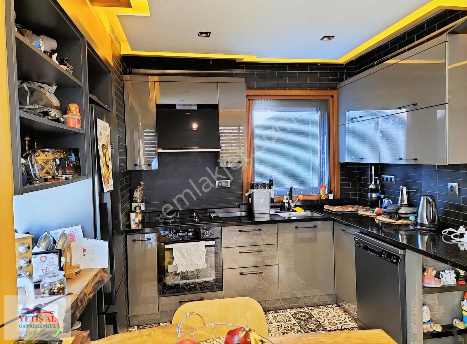 Kumbabada Yeni Ve Özel Dekore Edilmiş 165 M2 3+1 Satılık Villa - Görsel 14