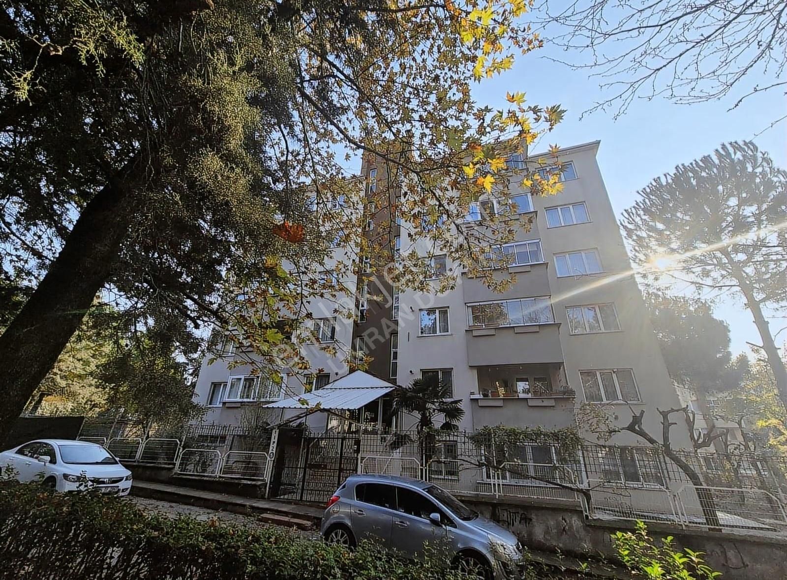 Bursa Osmangazi Geçit'te Madenciler Sitesi Nde Satılık 3+1 Daire