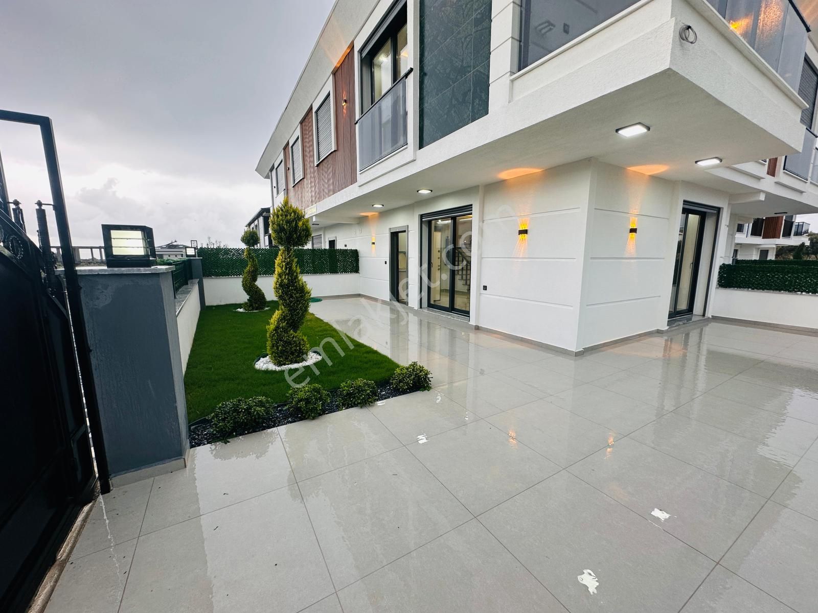 Didim Hisar Mahallesinde 3+1 Satılık Bahçeli Lüks Villa - Görsel 12