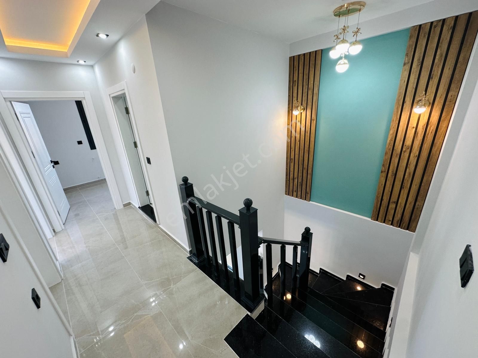 Didim Hisar Mahallesinde 3+1 Satılık Bahçeli Lüks Villa - Görsel 8