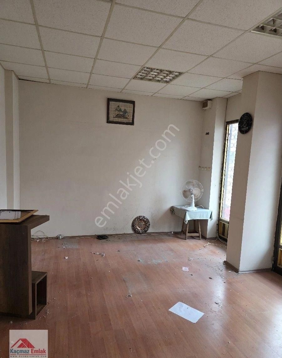 Pendik Kaynarca Da Kiralık Dükkan 250 M2 - Görsel 14