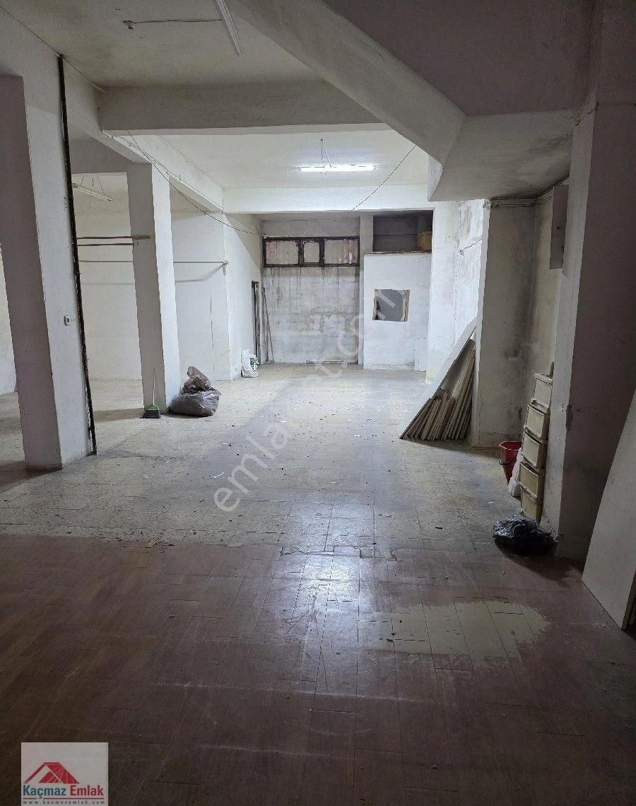 Pendik Kaynarca Da Kiralık Dükkan 250 M2 - Görsel 2