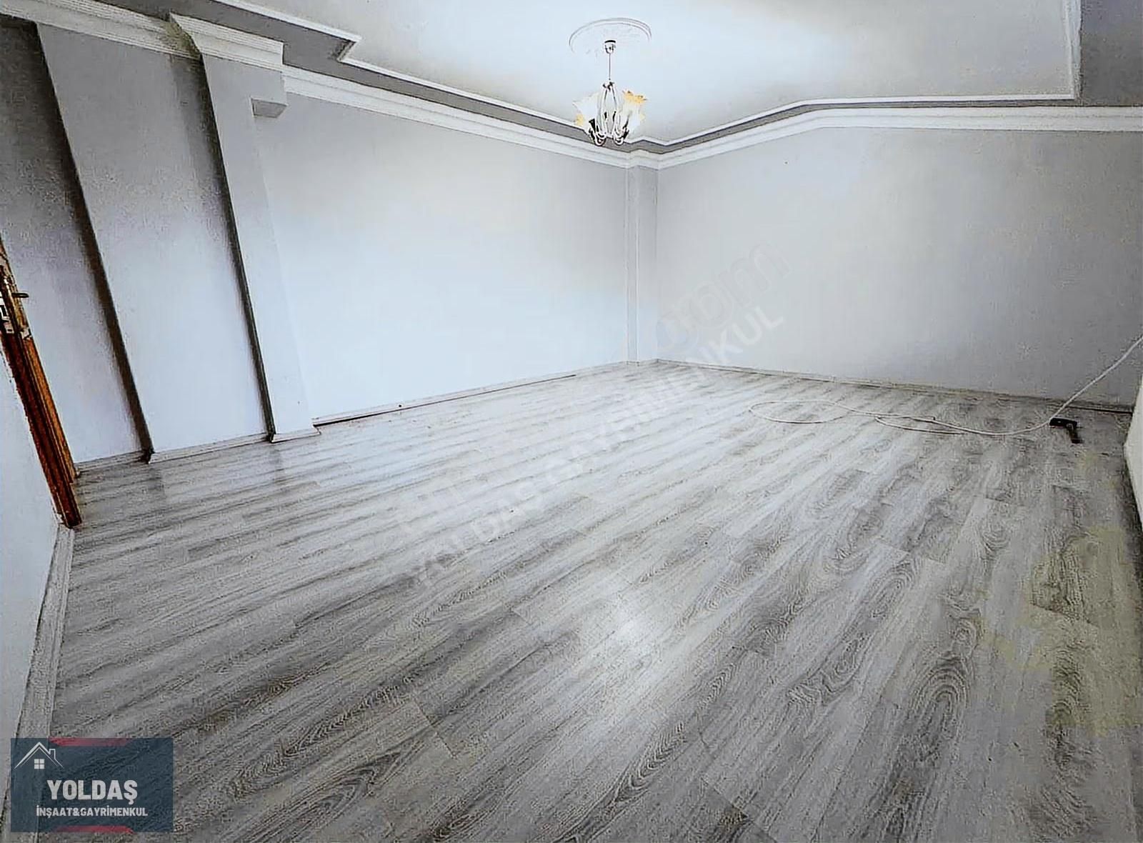 Yoldaş İnşaat'tan Kiralık 110 M2 Çatı Katı Daire Çatısı Beton - Görsel 3