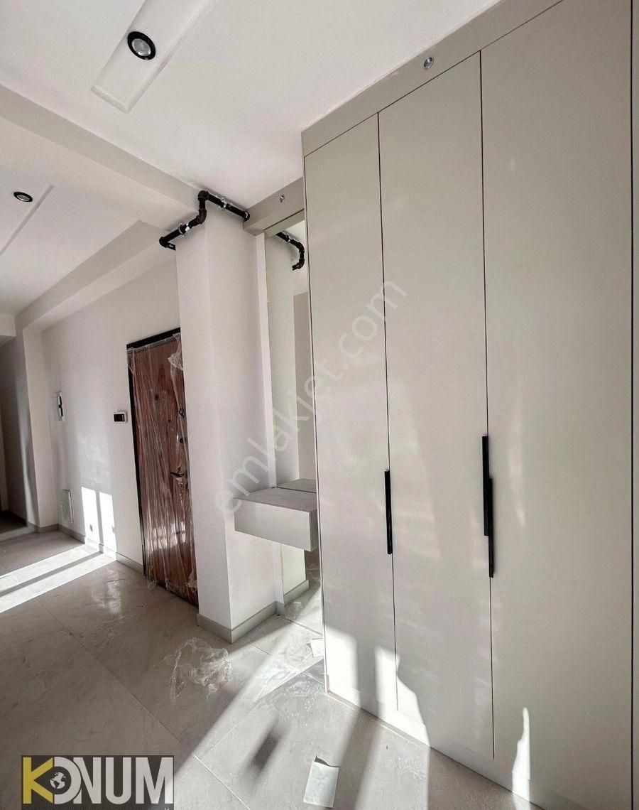 Yenişafakta Satılık 3+1 Daire - Görsel 2