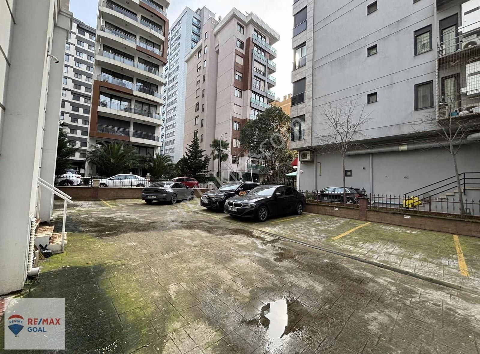 Fenerbahçe Fuatpaşa Caddesi Üzerinde Satılık Harika 2+1 Daire - Görsel 11