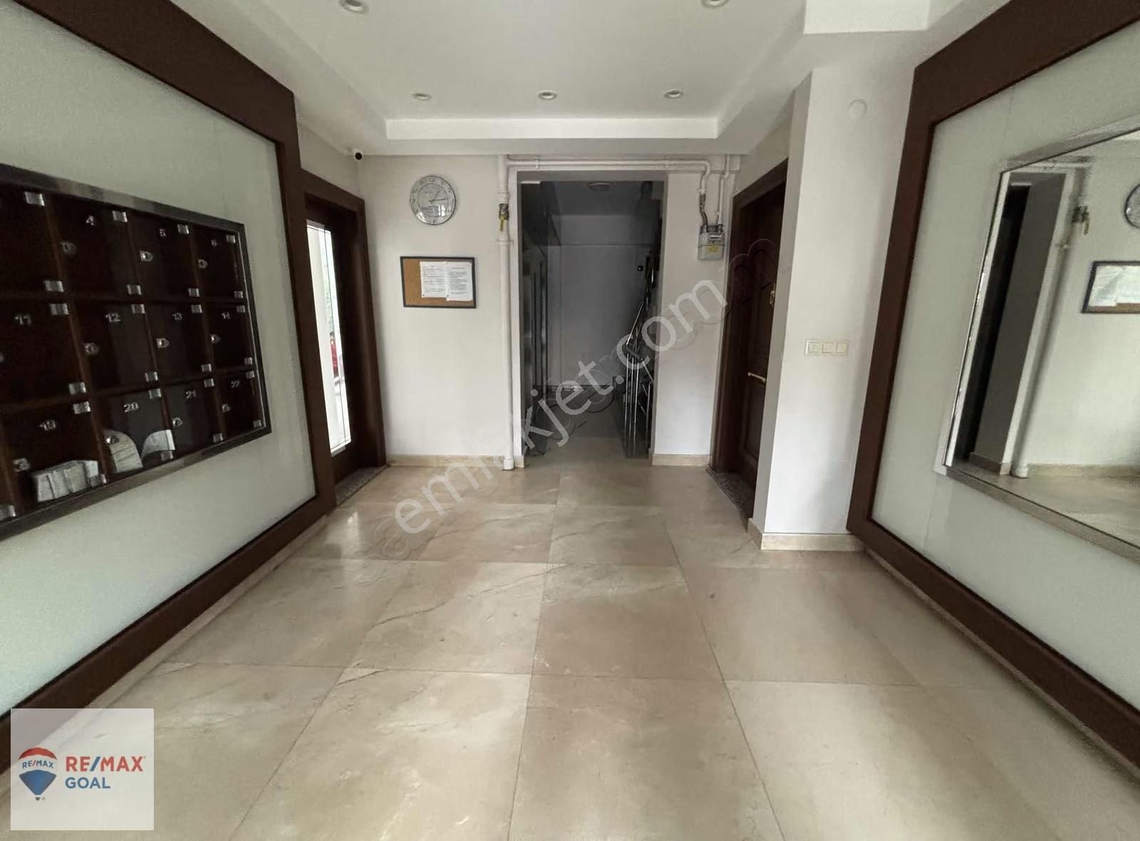 Fenerbahçe Fuatpaşa Caddesi Üzerinde Satılık Harika 2+1 Daire - Görsel 9