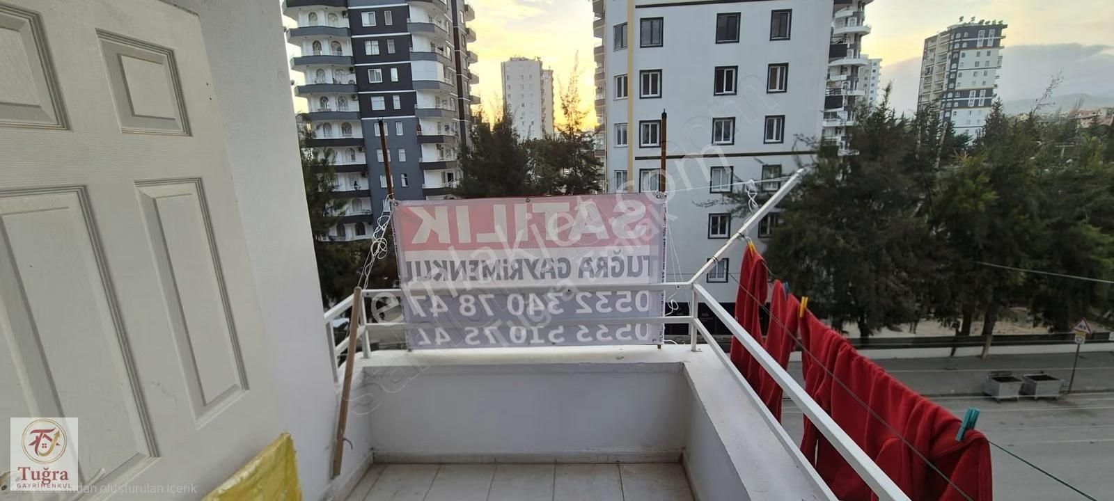 Okul Yanı Satılık 3+1 Daire (120m², 3 Balkonlu)