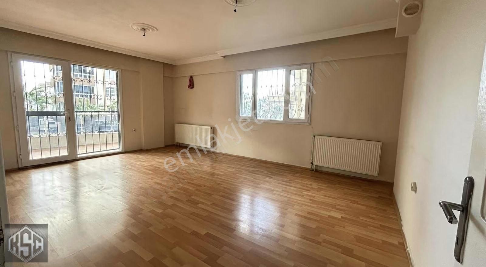 Ege Serbest Bölge Yakını Ana Cadde Üzeri 160 M2 3+1 Kiralık Dair - Görsel 3