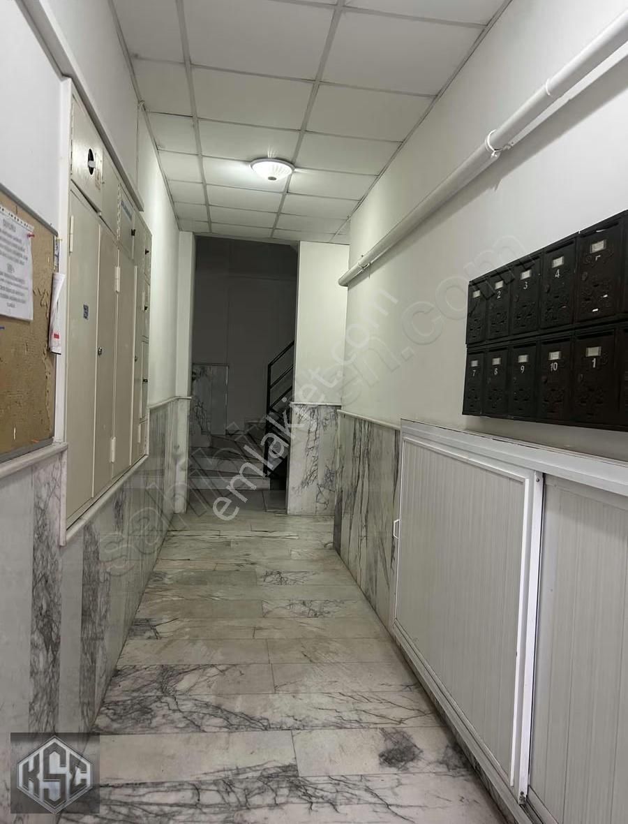 Ege Serbest Bölge Yakını Ana Cadde Üzeri 160 M2 3+1 Kiralık Dair - Görsel 14