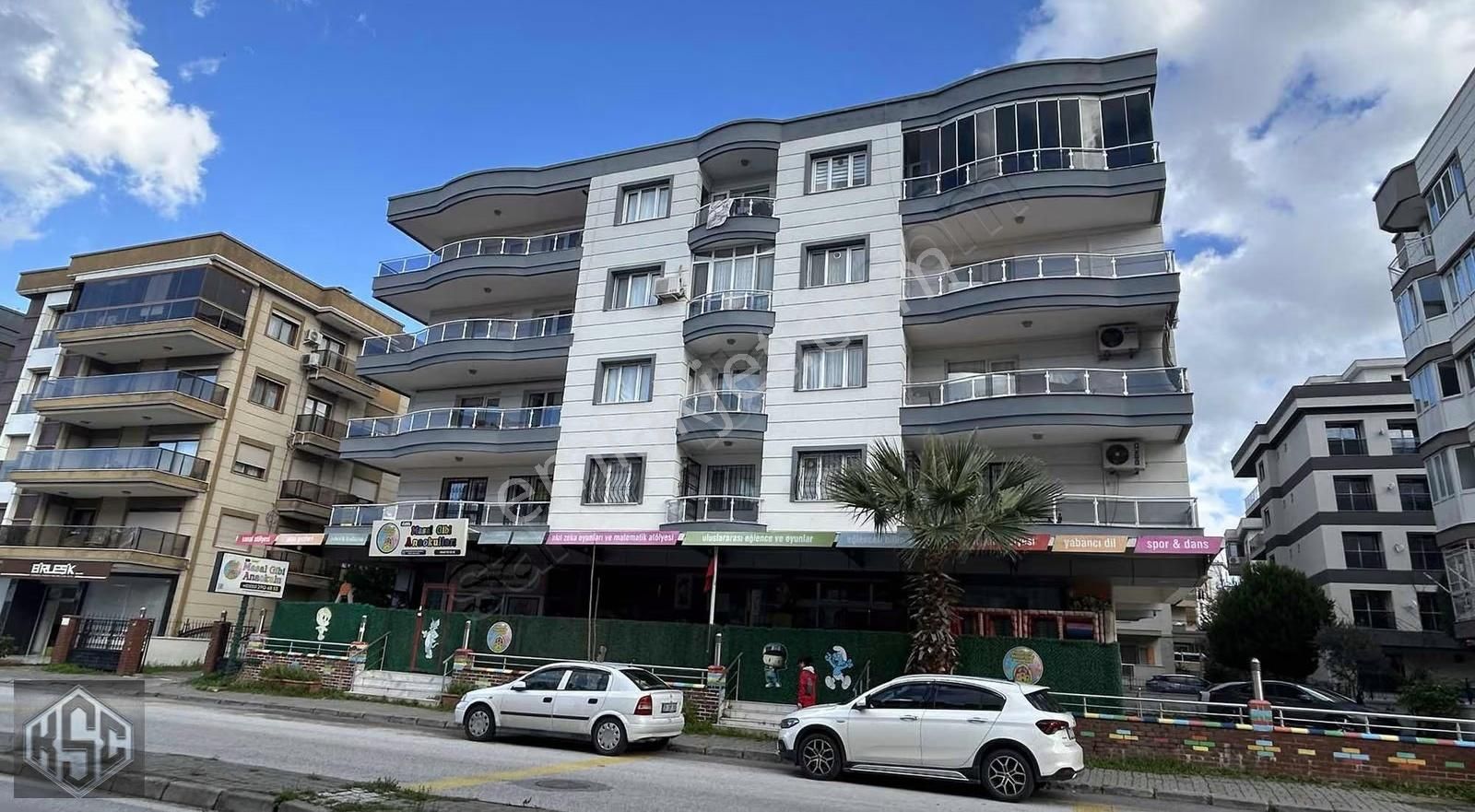 Ege Serbest Bölge Yakını Ana Cadde Üzeri 160 M2 3+1 Kiralık Dair